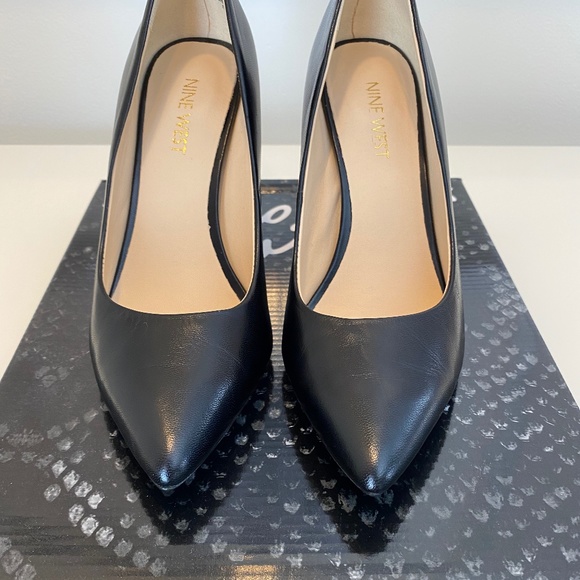 Nine West Black Leather Stiletto Pumps - Sz 6 - Picture 3 of 14